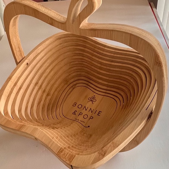 Bonnie and Pop Collapsible Fruit Basket - Picture 5 of 10